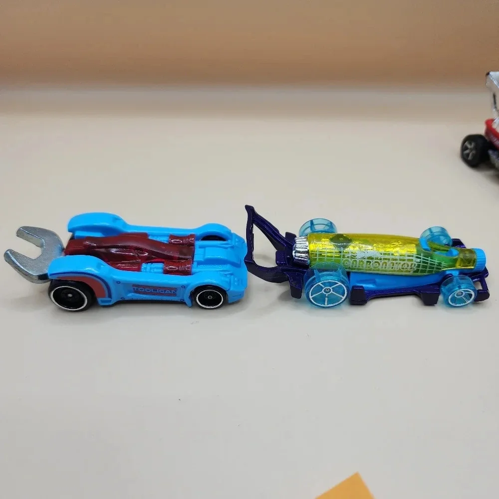 Hot Wheels Diecast 90s 2000s Radio Flyer Wagon Cloak Dagger Tooligan Carbonator